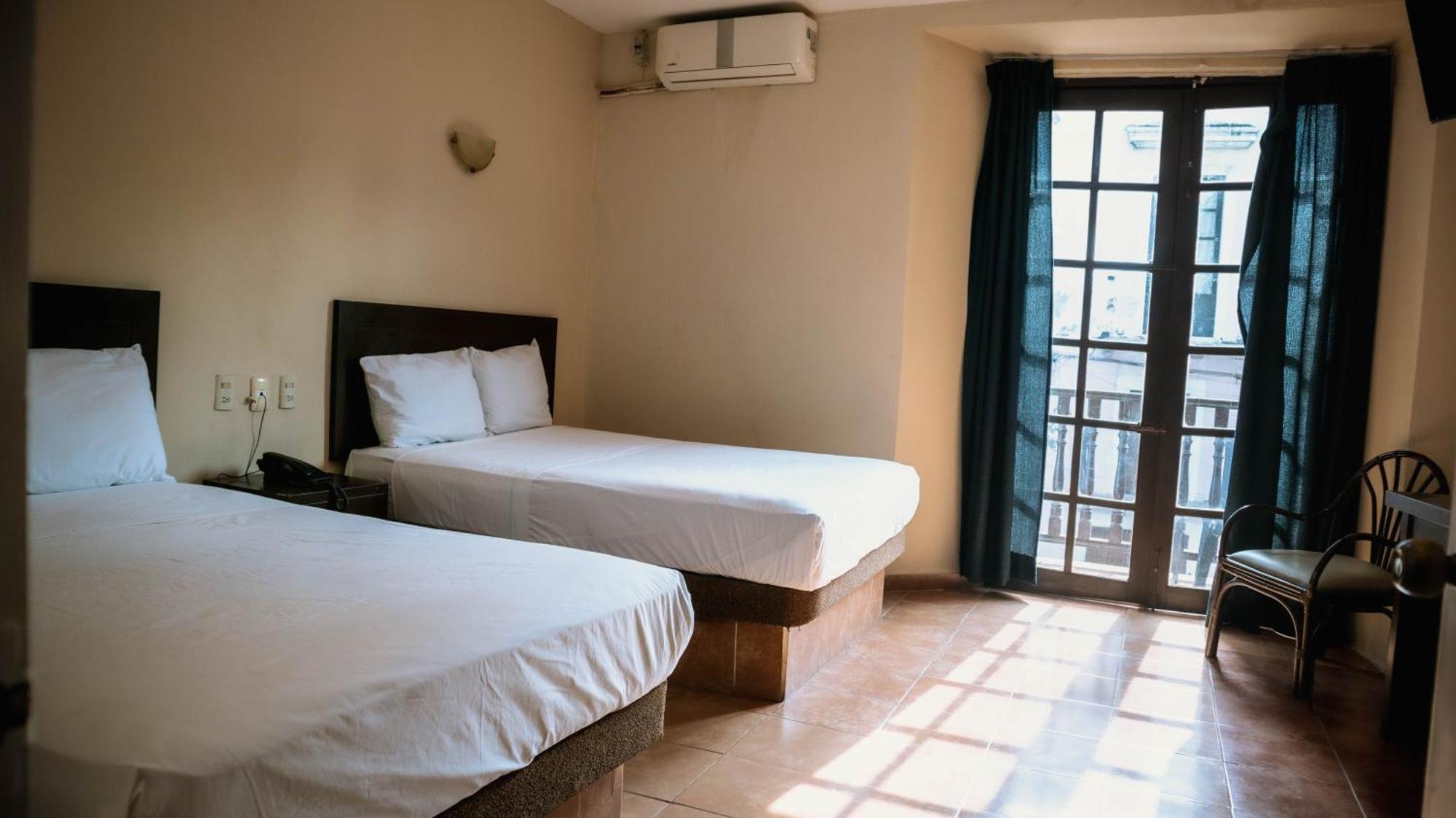 Oyo Hotel Plaza Veracruz Centro Historico エクステリア 写真